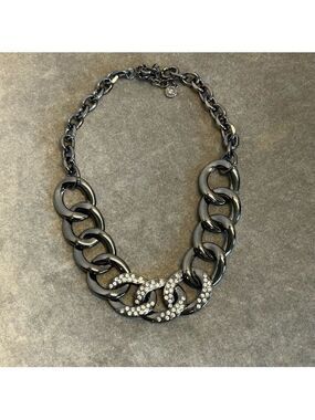 R.J. Graziano Gunmetal Silver tone Chrome chain link chunky necklace rhinestone